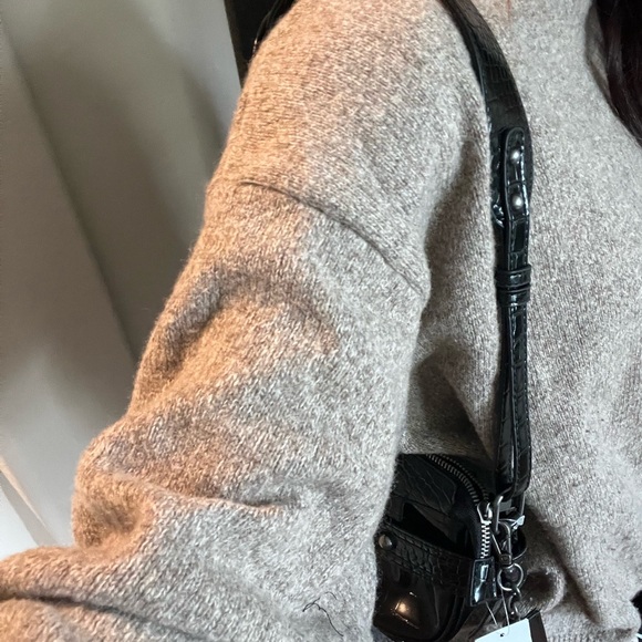 NWT Urban outfitters black studded purse - Picture 6 of 6